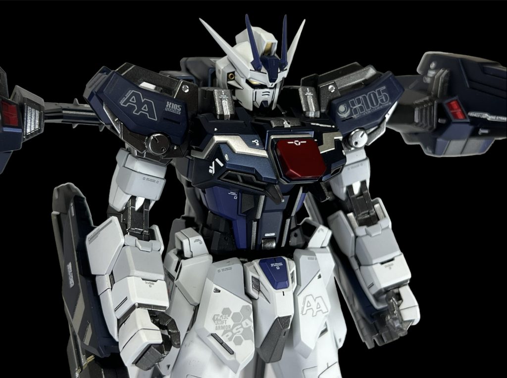 MG ライトニングストライクガンダム–2枚目/制作者:tumiki