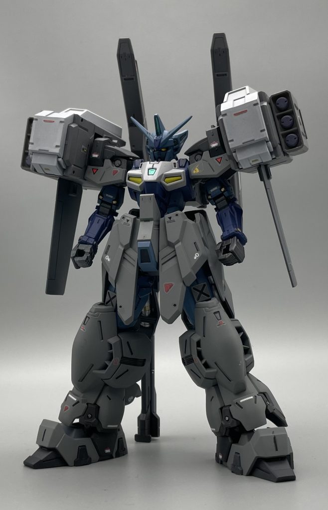 さて、今回はガンダムジェミナス02とオプションとして発売された重装ユニットを組み合わせて作ってみました😊