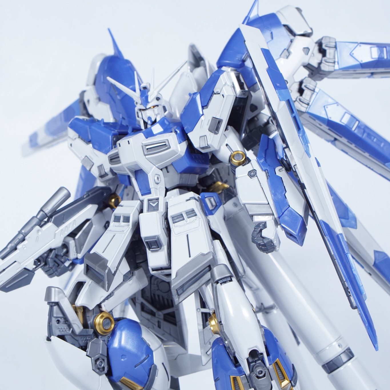 RG 1/144 ガンダムベース限定 Hi-νガンダム［チタニウムフィニッシュ 