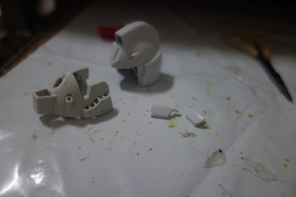 當時切斷了一個頭罩 另一個 只是切割打磨