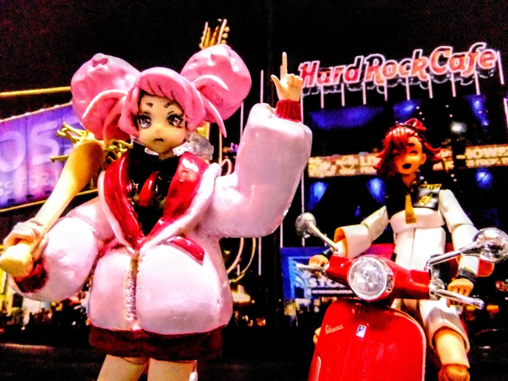 （元大洋ホエールズ）現在横浜ベイスターズで活躍した山崎賢一選手の１kg（約1,250ｇ）を超える？こけしバットを思わせる釘バットでスペーシアンを駆逐します(笑)