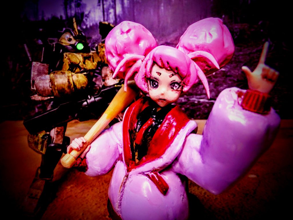 釘バットを持ってカメラ目線が怖カワイイデスネ♫