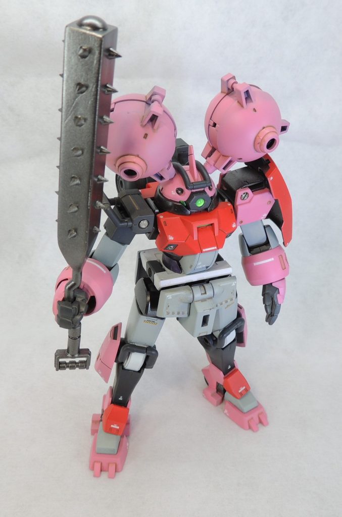 マーキングは、手持ちのガンダムデカールの余りを使用しています。