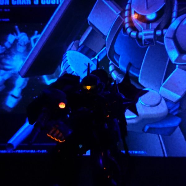 HG シャア専用ザク クリアーブルー塗装