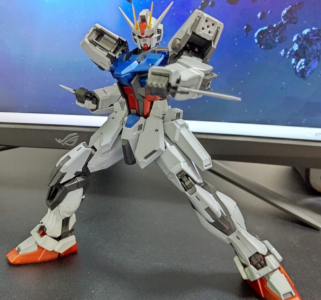 素ストライクです。やっぱアーマーシュナイダーを持つ絵は様になります