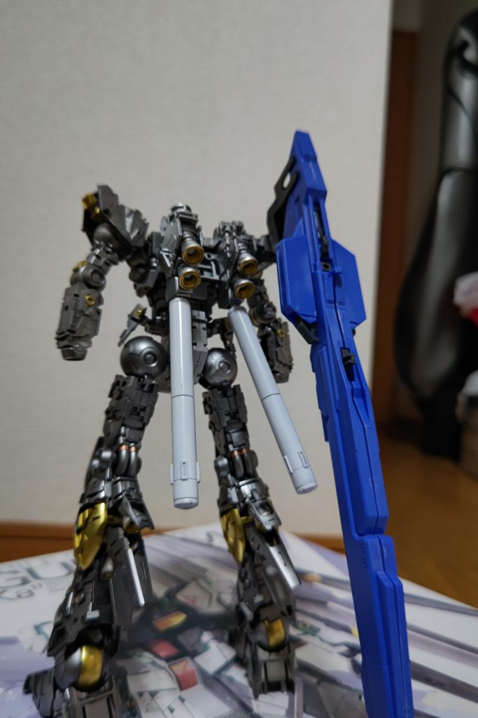 フレーム塗装させてリアプロペラントタンク及びハイメガランチャー位置仮組状態です