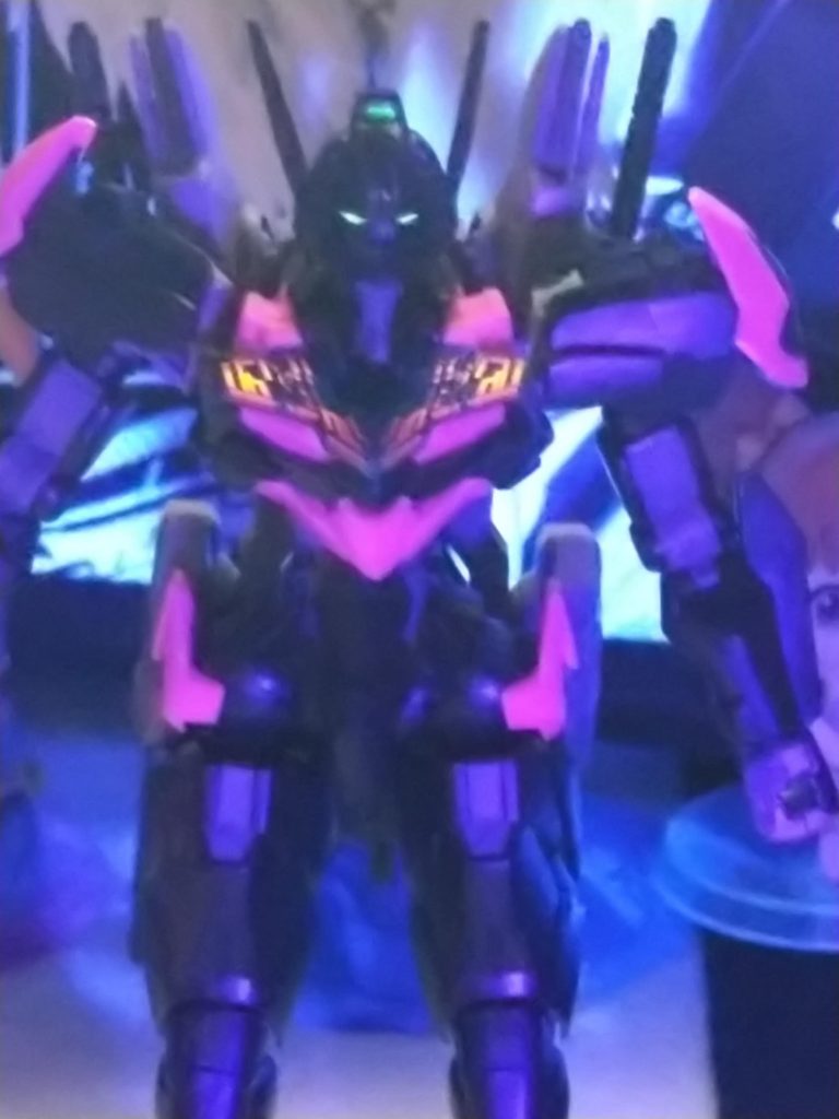 暗闇で光るの！