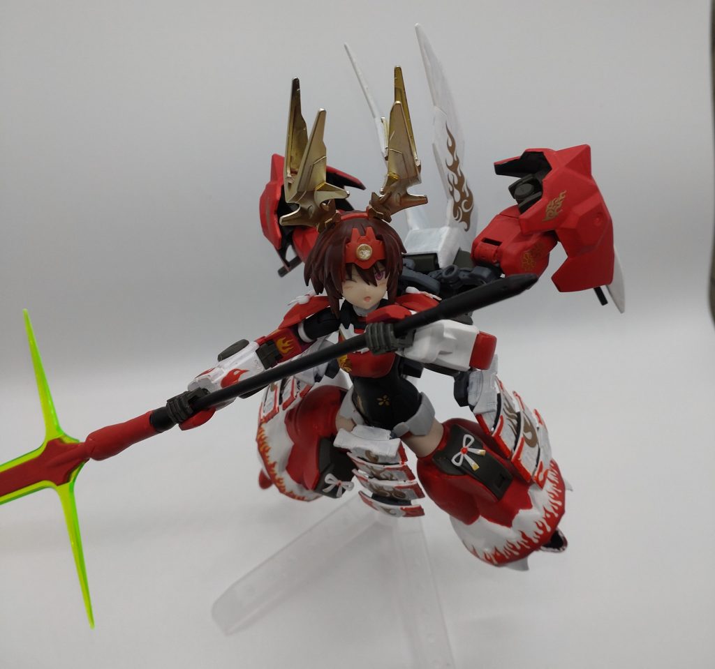 長物の槍はカッコいいですが、ポーズは苦労しますね。