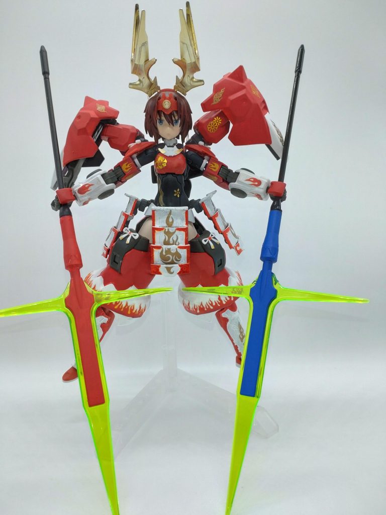 せっかくなので槍を二振り持たせました。片方が青なのは製作中の近接ケンプファーから借りてきたからです。