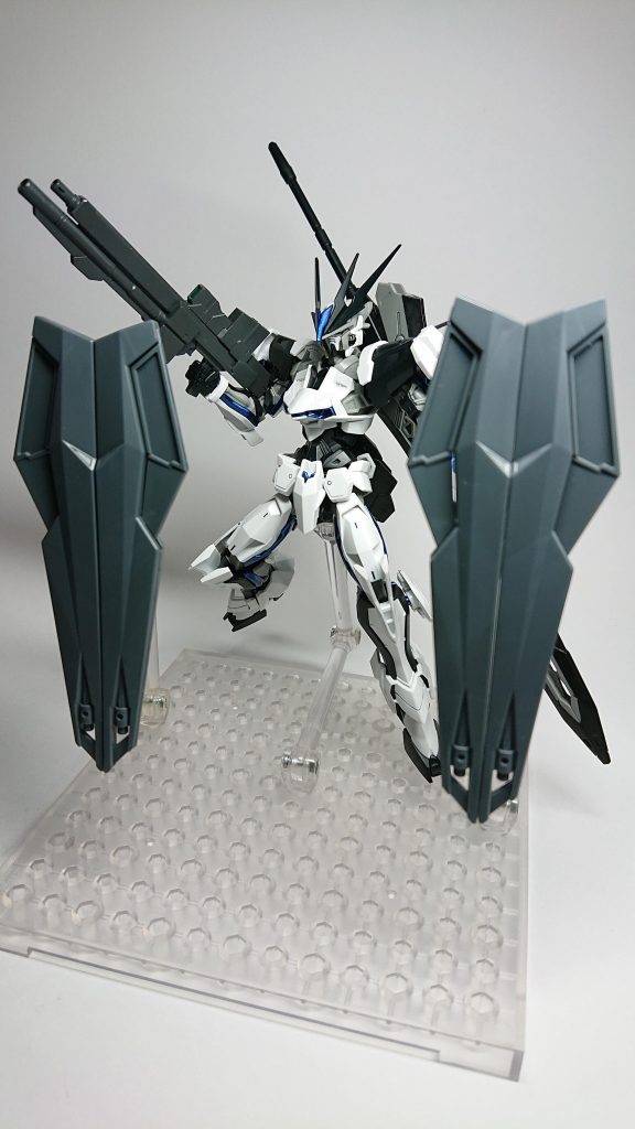 ・ガンビット(シールドモード)切り離してシールドに。