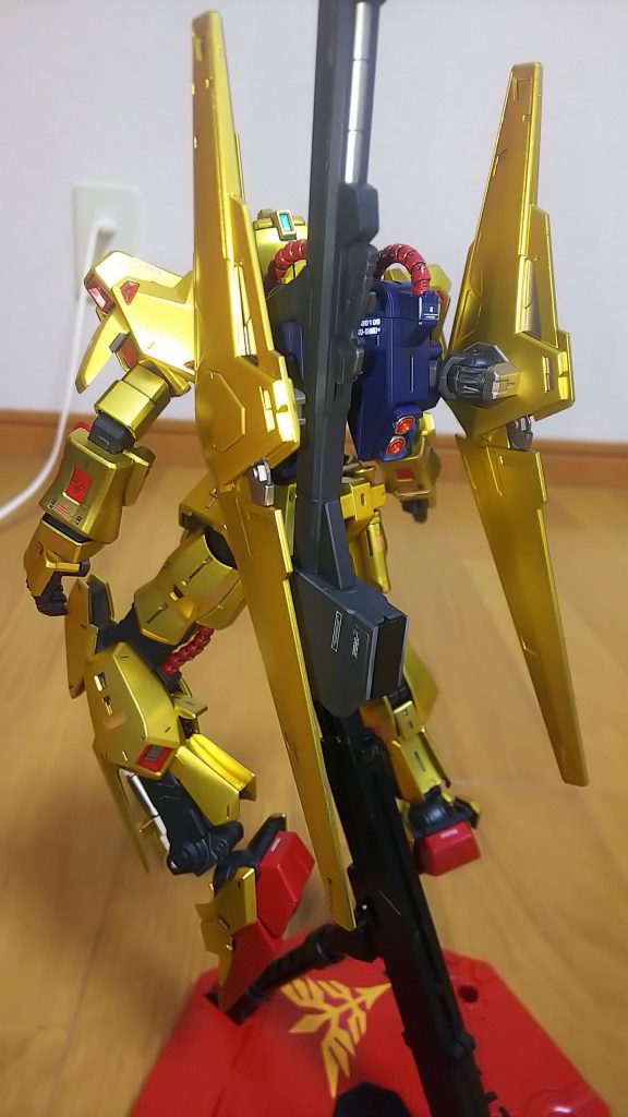 フレームは暗くしてメリハリつけてます