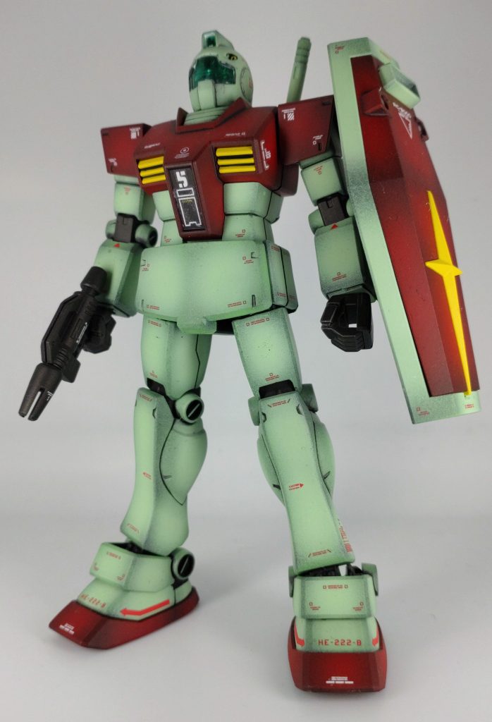 いつものように目立つ合わせ目を消して塗装デカールしてます。シンプルイズベスト