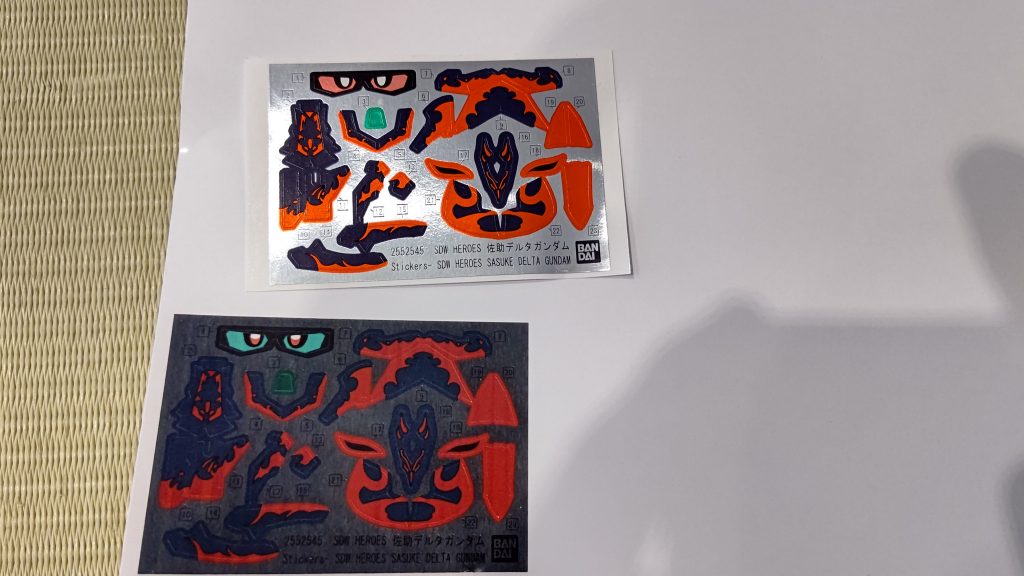 シールをスキャンして、PC加工で目の色を変えたのも初の試み。