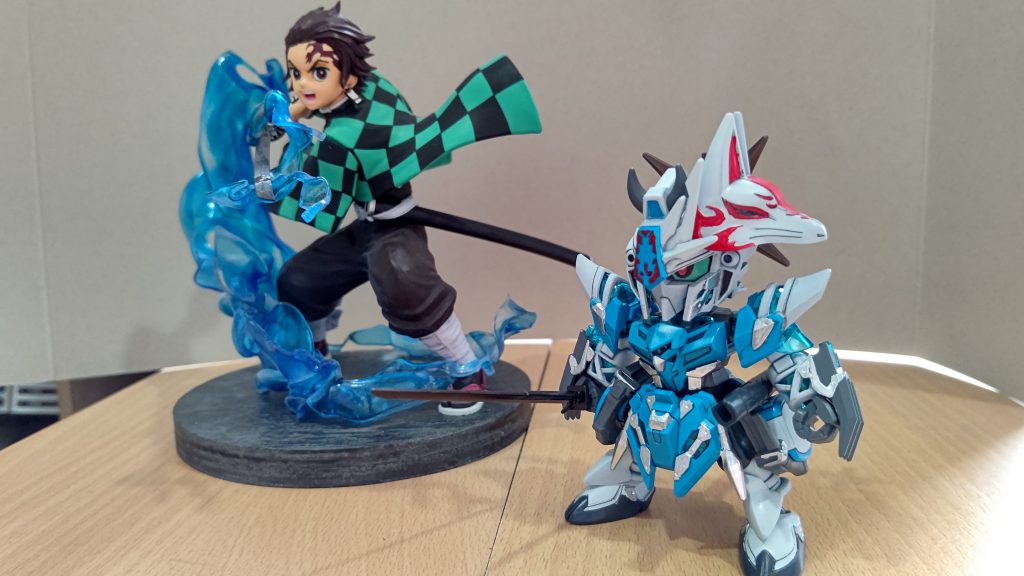 衣装は違うけど、元の人と一緒に(^_^;)