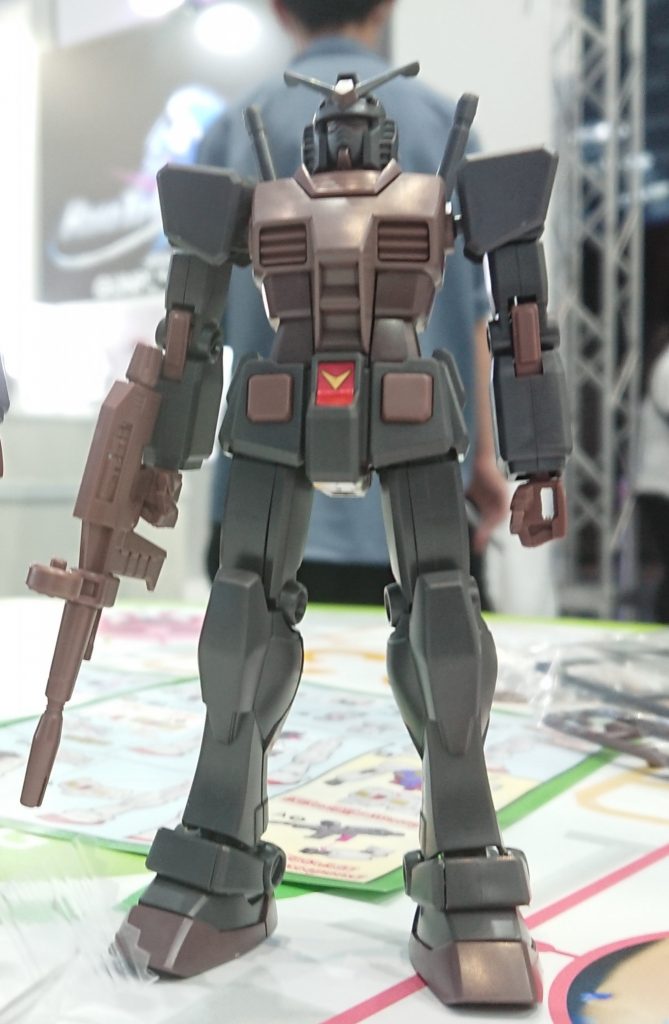 元キットであるイベント配布用のガンダム。一部を除いて塗り分けは元キットに準じてます。