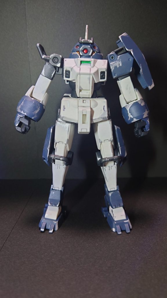 白と紺色の配分が難しかったですもう少し白の配色多くてもよかったかなと