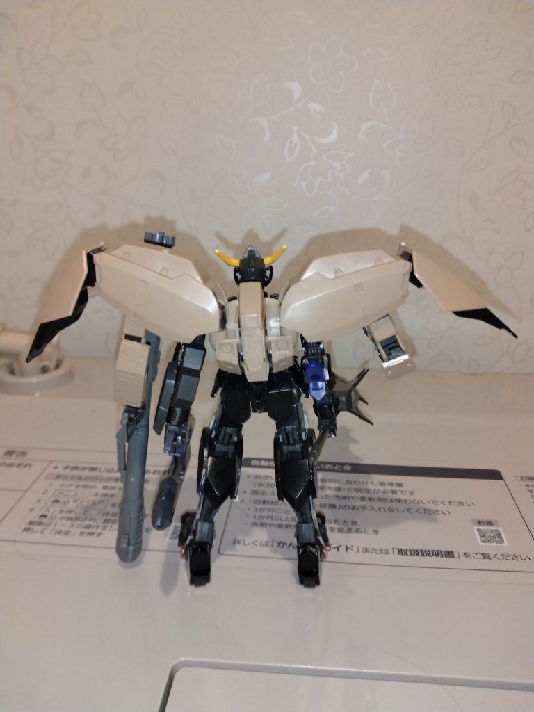 ガンダムバルバトスハンターウルフ–2枚目/制作者：友情ピエール