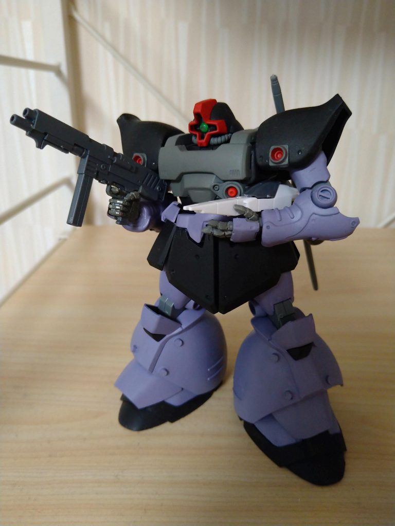 ニナのコアファイターⅡも平手改造でしっかり抱っこ