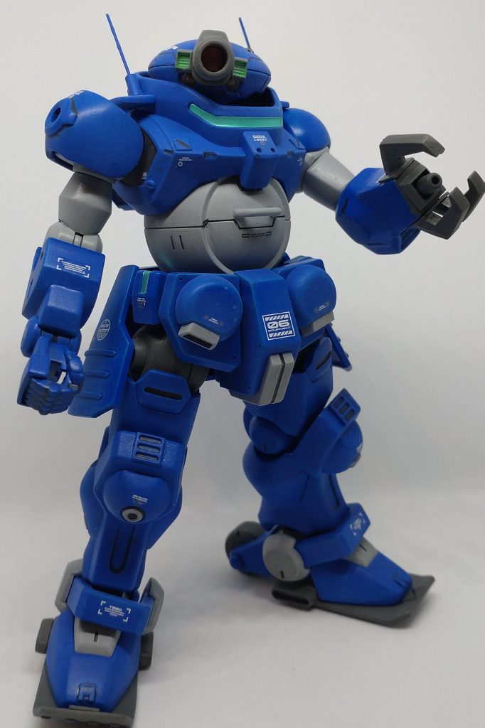 頭部のターレットレンズはプラ板とエポパテと余り物パーツでそれっぽく作りました。