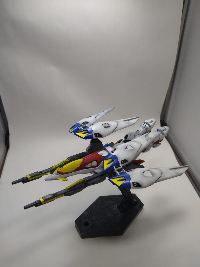 ネオバード形態ですバックパックを展開してる形で充分鳥に見えますね（笑）