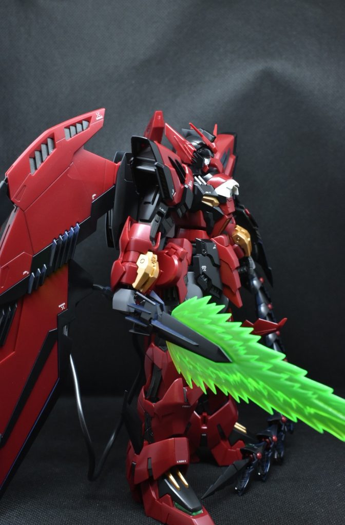 デカールはガンダムデカールが手に入らなかったのとめんどくさかったのでわずかにだけ貼ってます