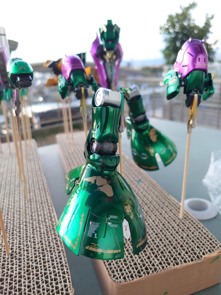 コンパウンド処理などはしていませんがテカテカになってくれました。砥出しすればもっとテロんテロんになるんでしょうか？またキャンディ塗装頑張りたいです。