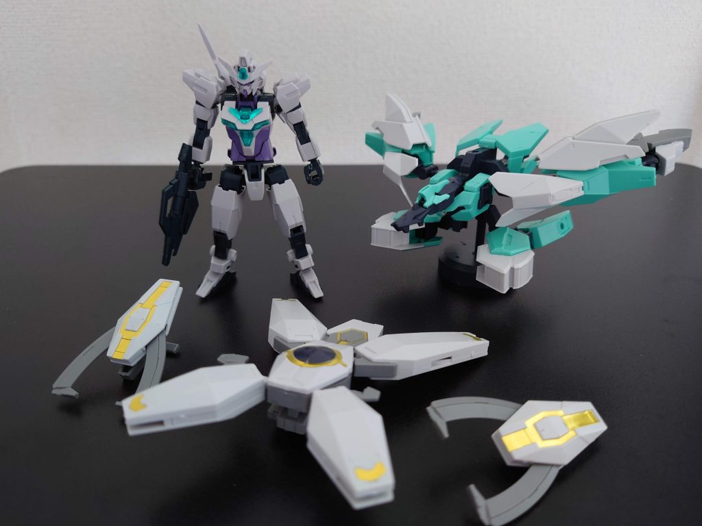 素組みの状態。これでもかっこいいけど、のっぺり感はありますね。