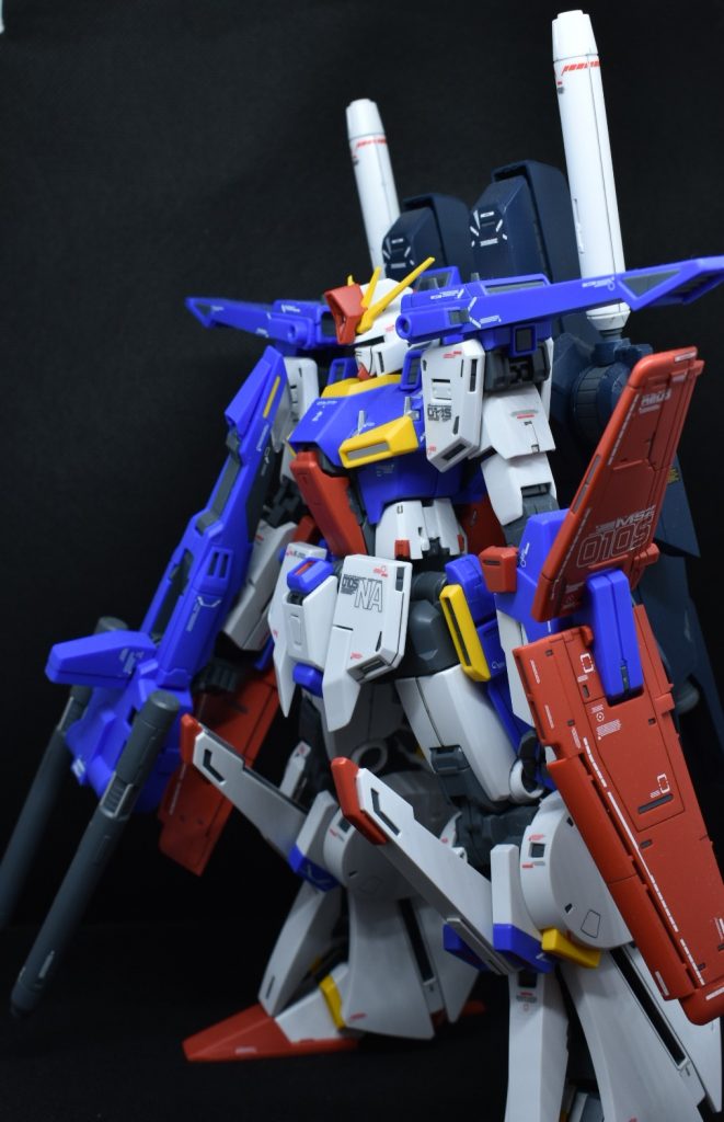 転居時に一部デカールの剥がれがおこってしまいました…