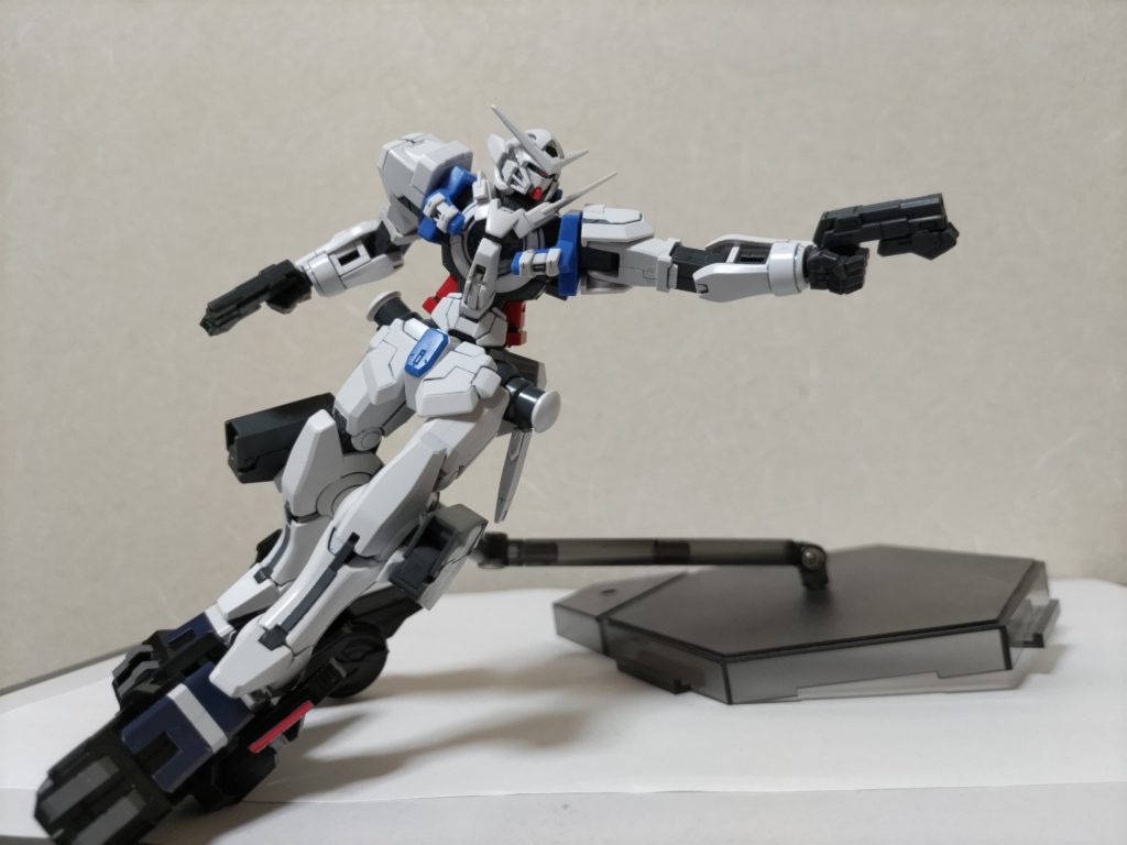 脚部ローラーユニット脚部にローラーを装備することで地上戦の機動力を向上する