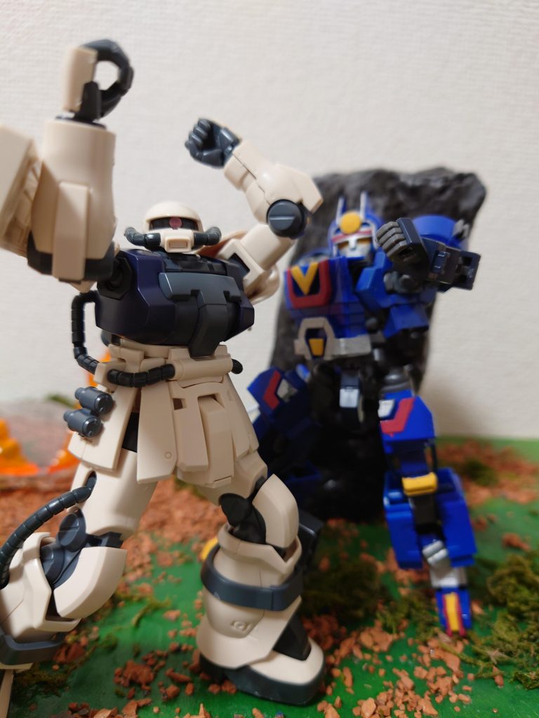 サンゲルカンロボ「成敗！！」 ザク「ぐはぁー！」