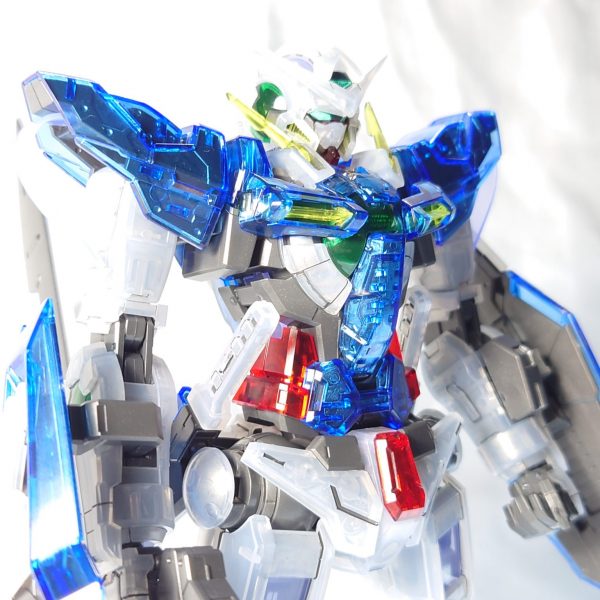 ガンダムエクシア クリアー装甲ver