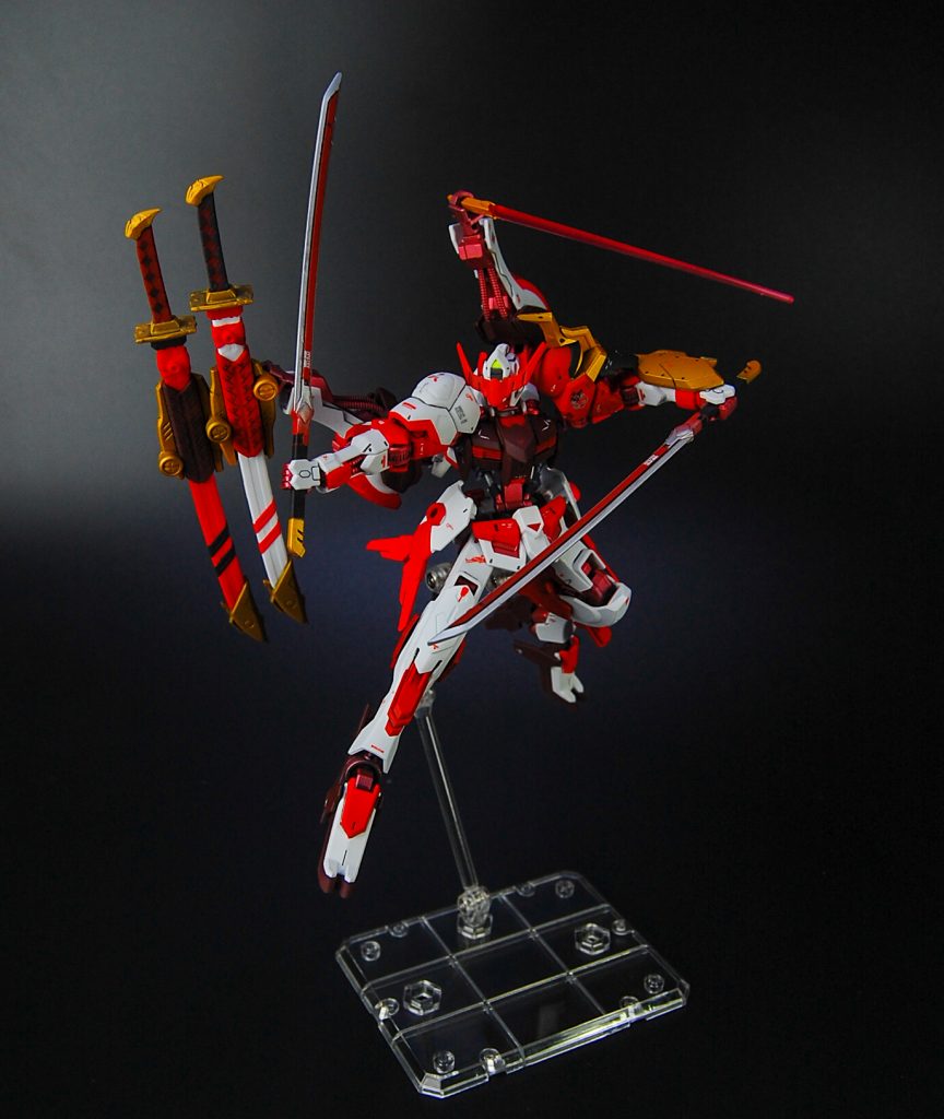 もう片方にあった気になる黄金色の棒はビームシャベル！ これで三刀流