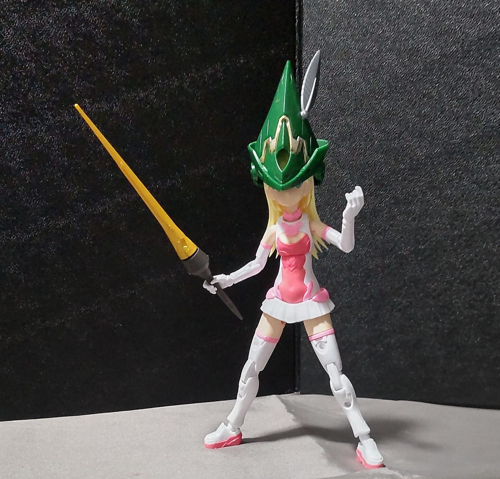 リリネルとSDガンプラのミキシングは現在進行中になりますが、仕事が休めないのでもう少し後になるかも……あ、因みに魔法少女っぽく作ろうとしています。