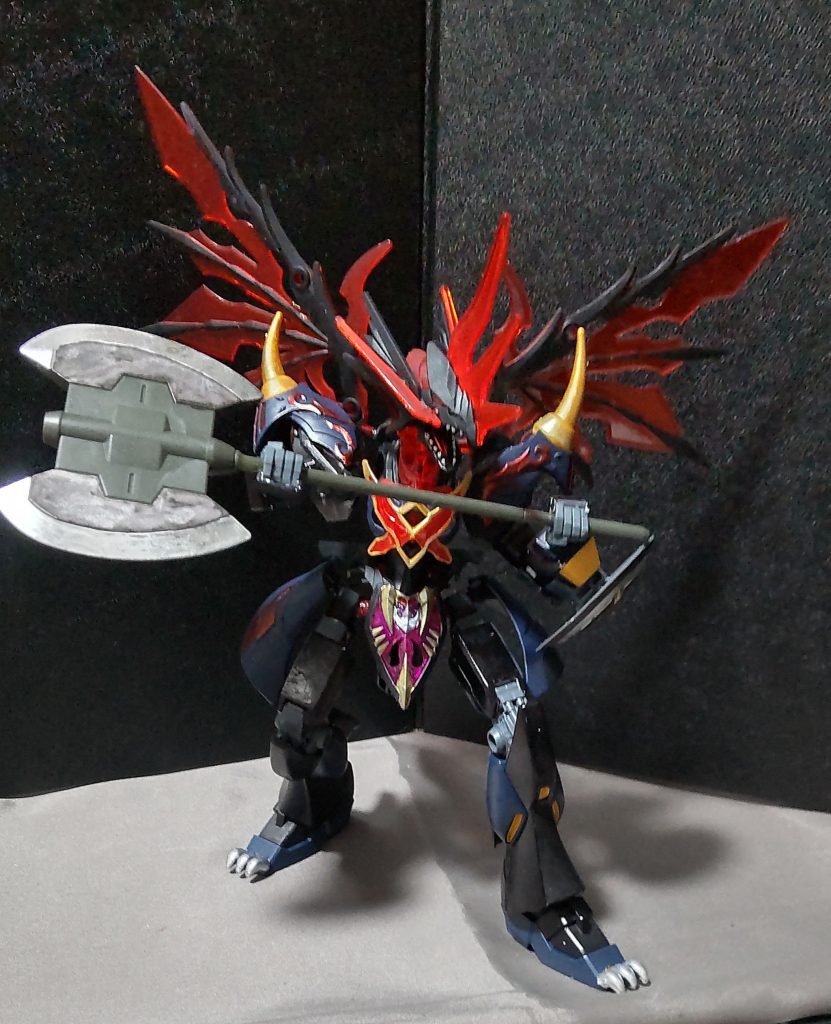 斧ではなくて、デスサイズのような鎌でもいいかもしれんな。