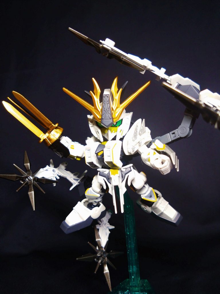 三国伝で武将化し、それからもう一度アトラスを演者にしたキャラクターを作りたかったので形にしました。特徴のあるサンダーボルト機体を落とし込むのは作ってて楽しかったです。