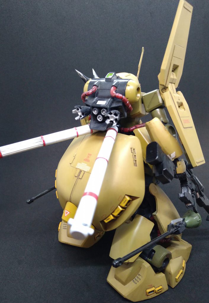 眉・肘部分等にプラパンディティールアップ