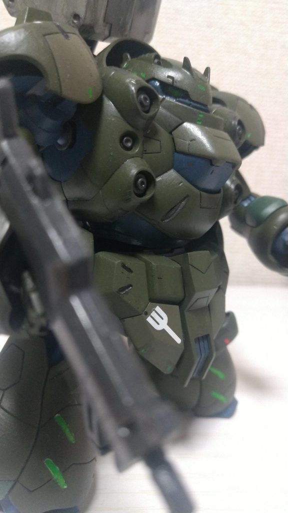 デカールは後輩に貰ったので貼りました