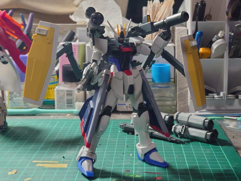 途中経過実はこの段階までは鷹嶺ルイ専用機より先に出来ていました。バックパックに手間取り、順番が入れ替わっています。