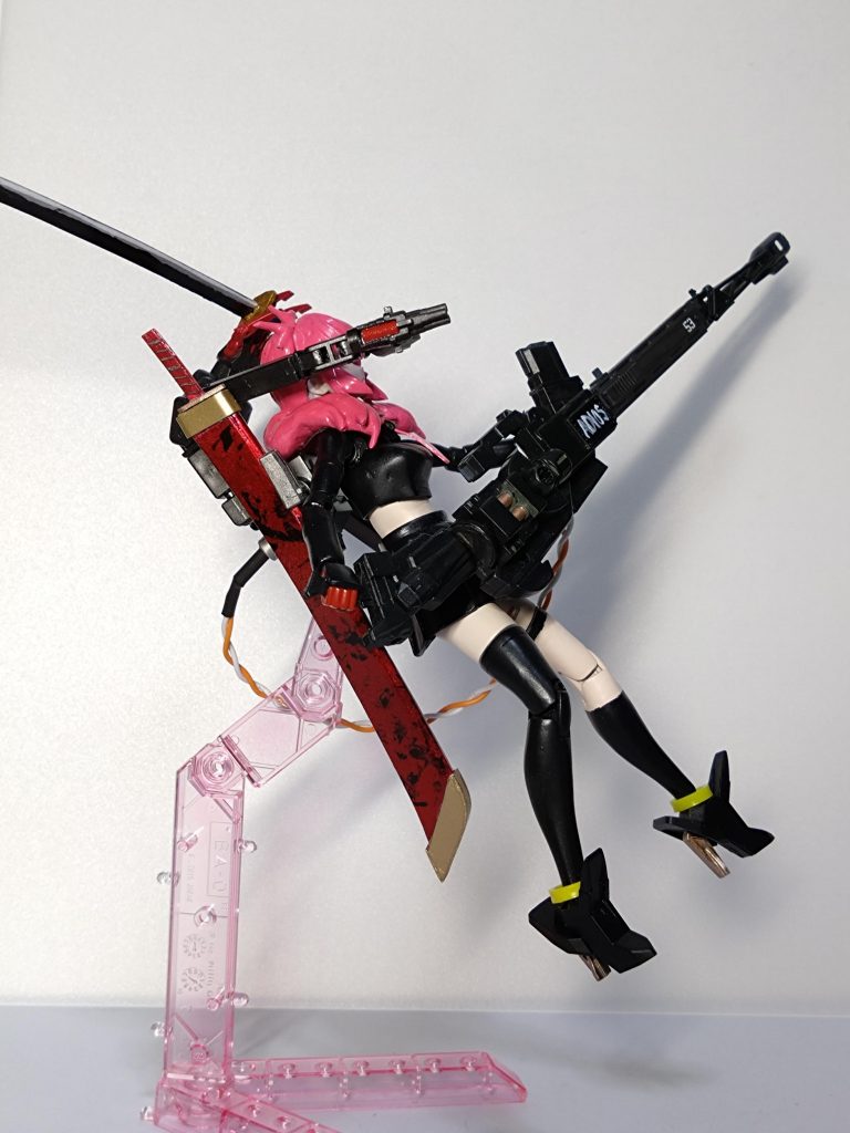 滞空しながらの構え。