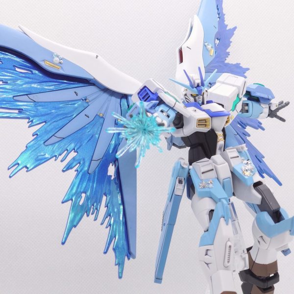 雪花ラミィ専用機【スタラティテガンダム】