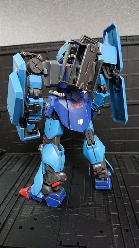 Z?ZZ?に出てきた機体を軽量化したものという設定は何かで学びました。そもそも宇宙空間で軽量化の意味があるの?と不明ですが、アルファロメオでいうGTAの「A」Alleggerita(軽量化)とリンクして超興奮したものです(謎)