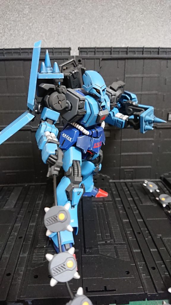 そう言えば「きつね目の男」は結局捕まりませんでしたね... 何しているのでしょうか?このMSもきつね目なので、捕まらないのでしょ(謎)