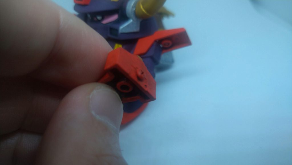 マグネットを入れる。（３）