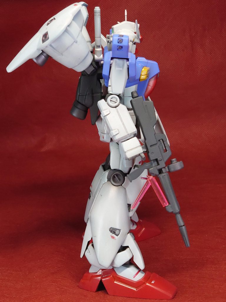 写真よりもボディーカラーはアニメ調にしています。