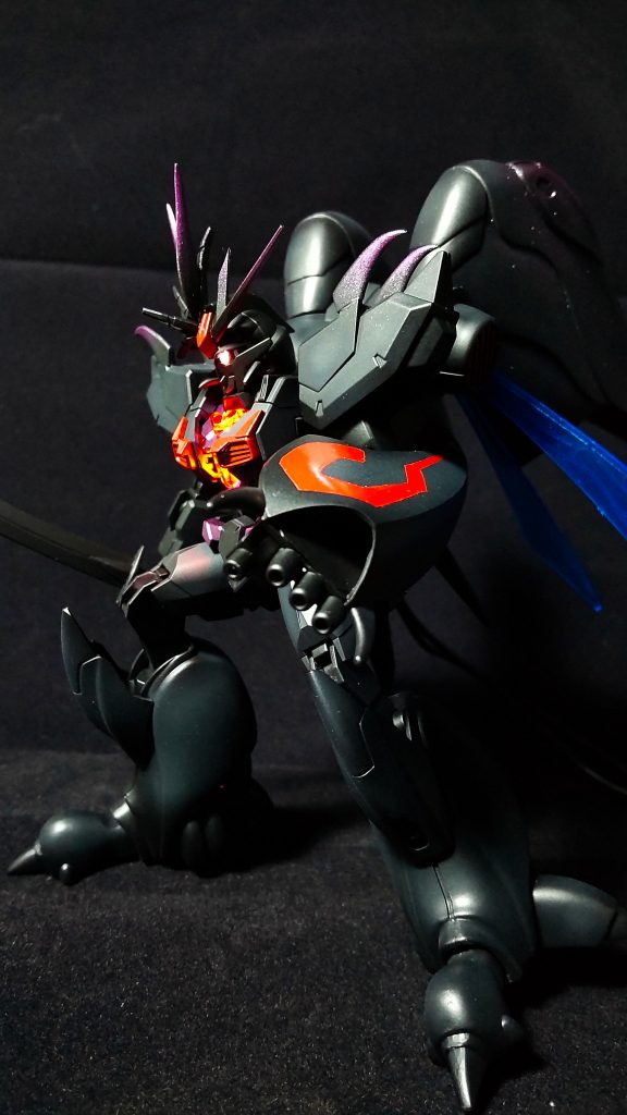 アルスとズワァースをかけて「アルズワァース」としてます頭&肩 フェイクニュー胴体 コアガンダムⅡ腕 フェニーチェリナーシタ足 アルスアースリィ雰囲気 旧キット1/72ズワァース足だけで「アルス」と言い張る度胸!