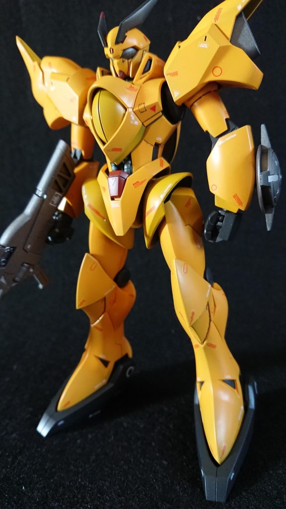 いつも通りに無改修で全体にペーパーを掛けてヒケ処理しています。