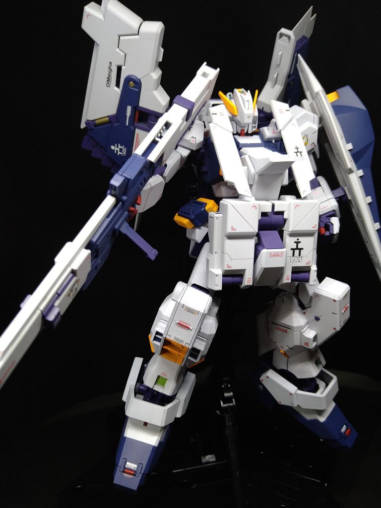 フロントショットです。やっぱりヘイズルの重装感が、いい感じです。