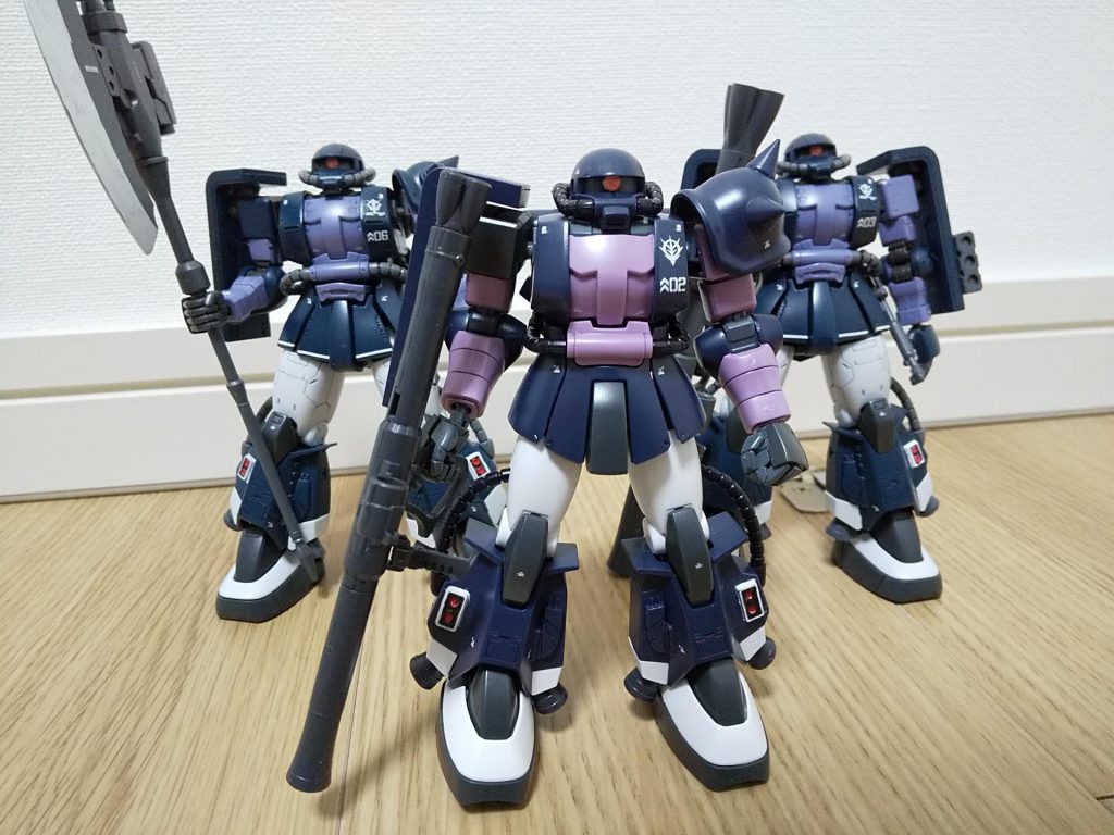 オリジン版のガイア機、オルテガ機と。オリジン版に比べるとディティールの入れ方や色味が変わってますね。デカールについては、オリジン版にほぼ準拠させました。