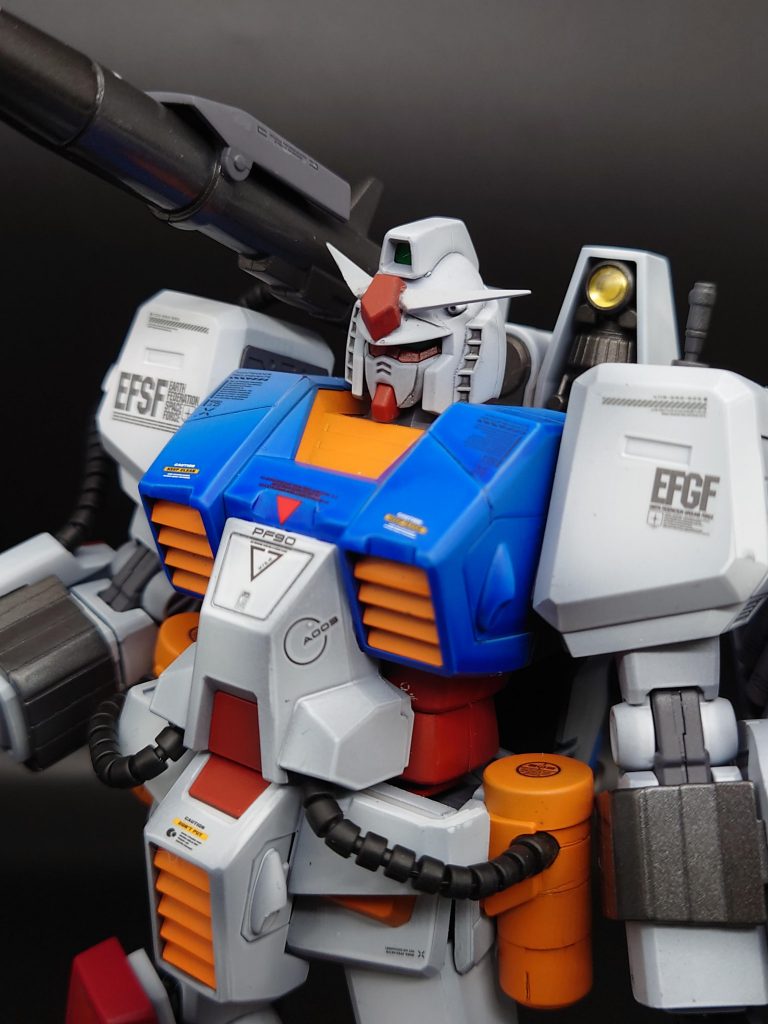 デカールワークは、モデルグラフィックスのEGパーフェクトガンダムを作った憧れのアーリーチョップ氏の作例を参考に頑張りました!