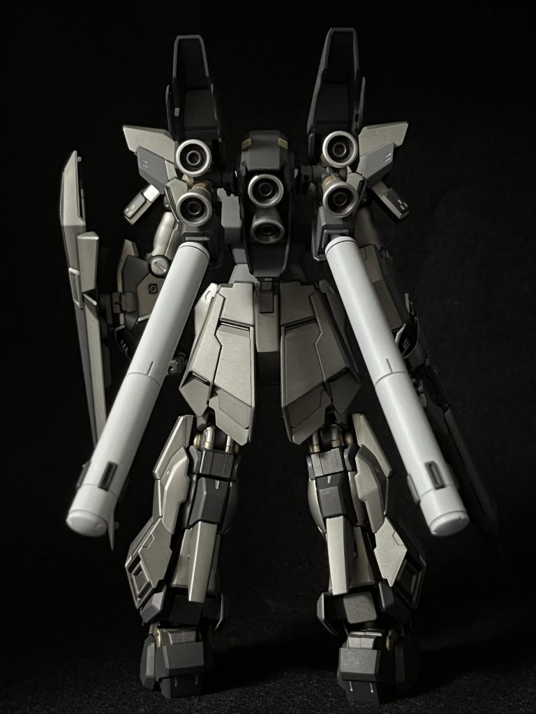 後ろ姿デザイン・スタイルの良さがよく分かりますね。堪らなく好きです。